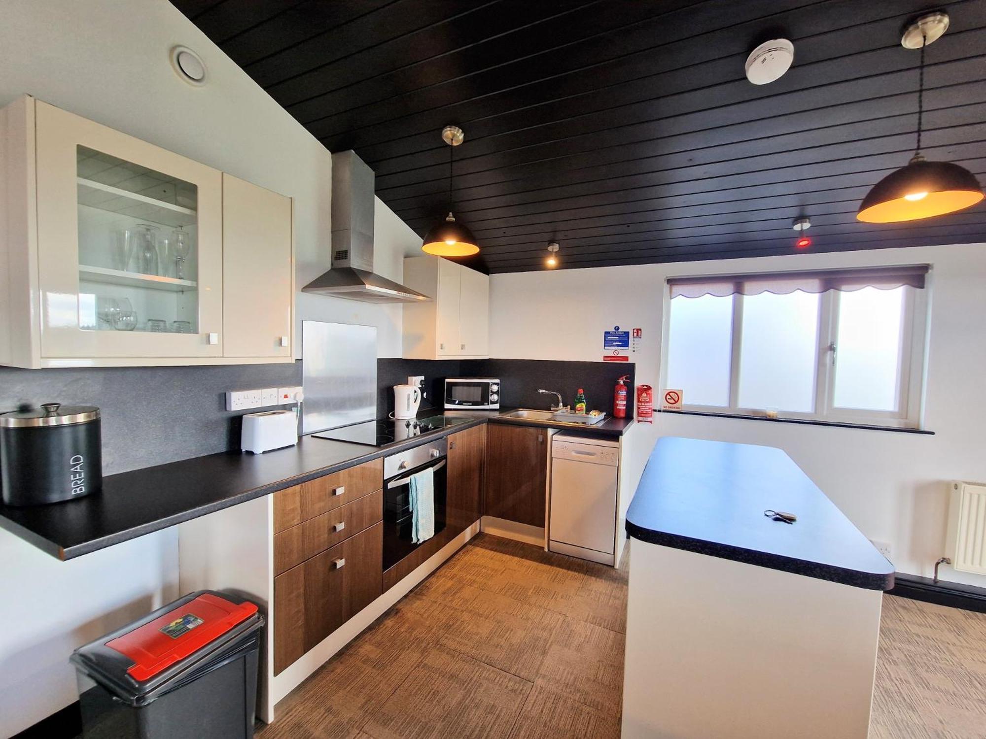 Вілла Ochil 9 With Private Hot Tub - Fife - Loch Leven - Lomond Hills - Pet Friendly Kelty Екстер'єр фото